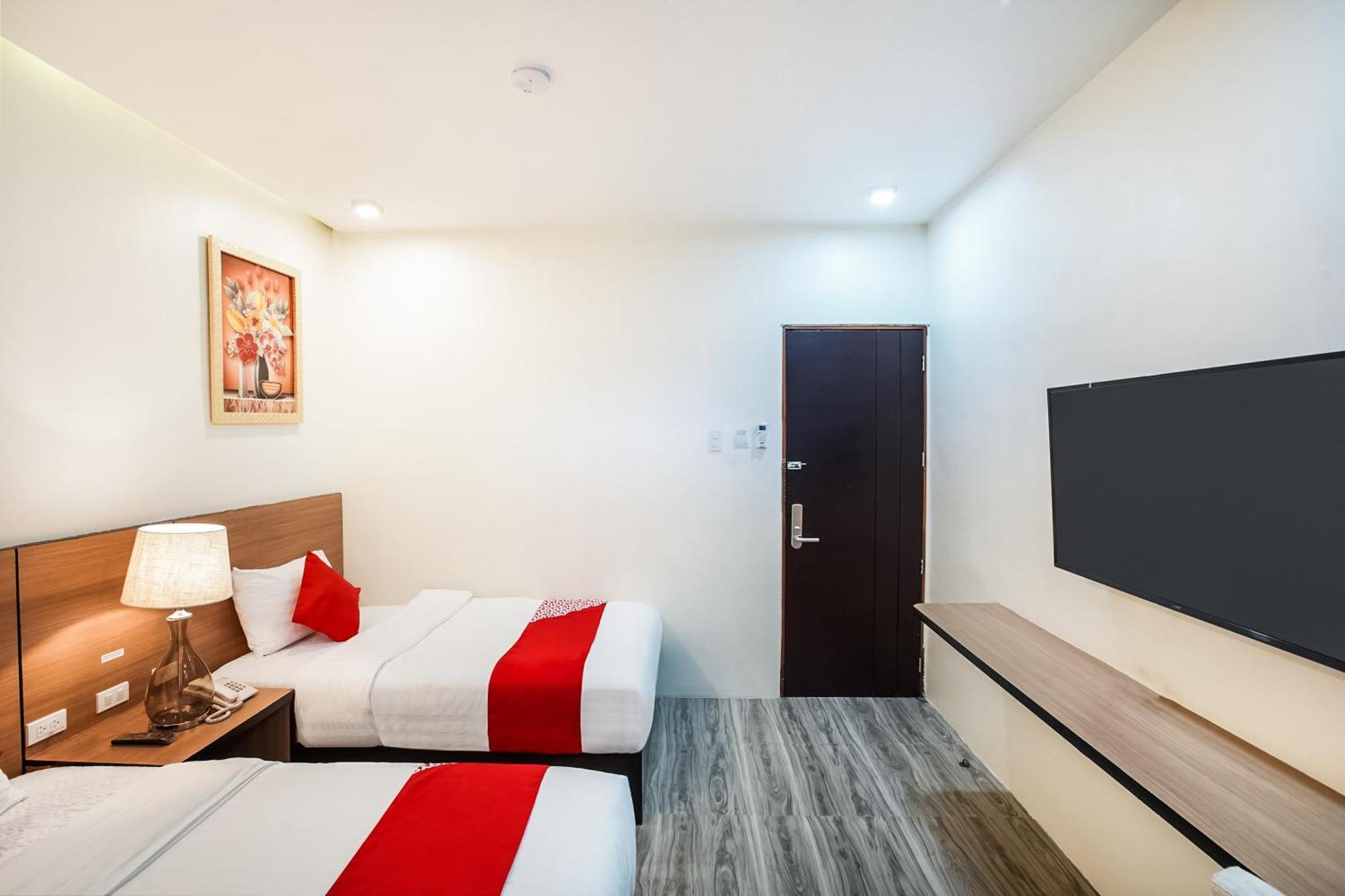 Oyo 489 Casa Mia Hotel Suites General Santos City Экстерьер фото