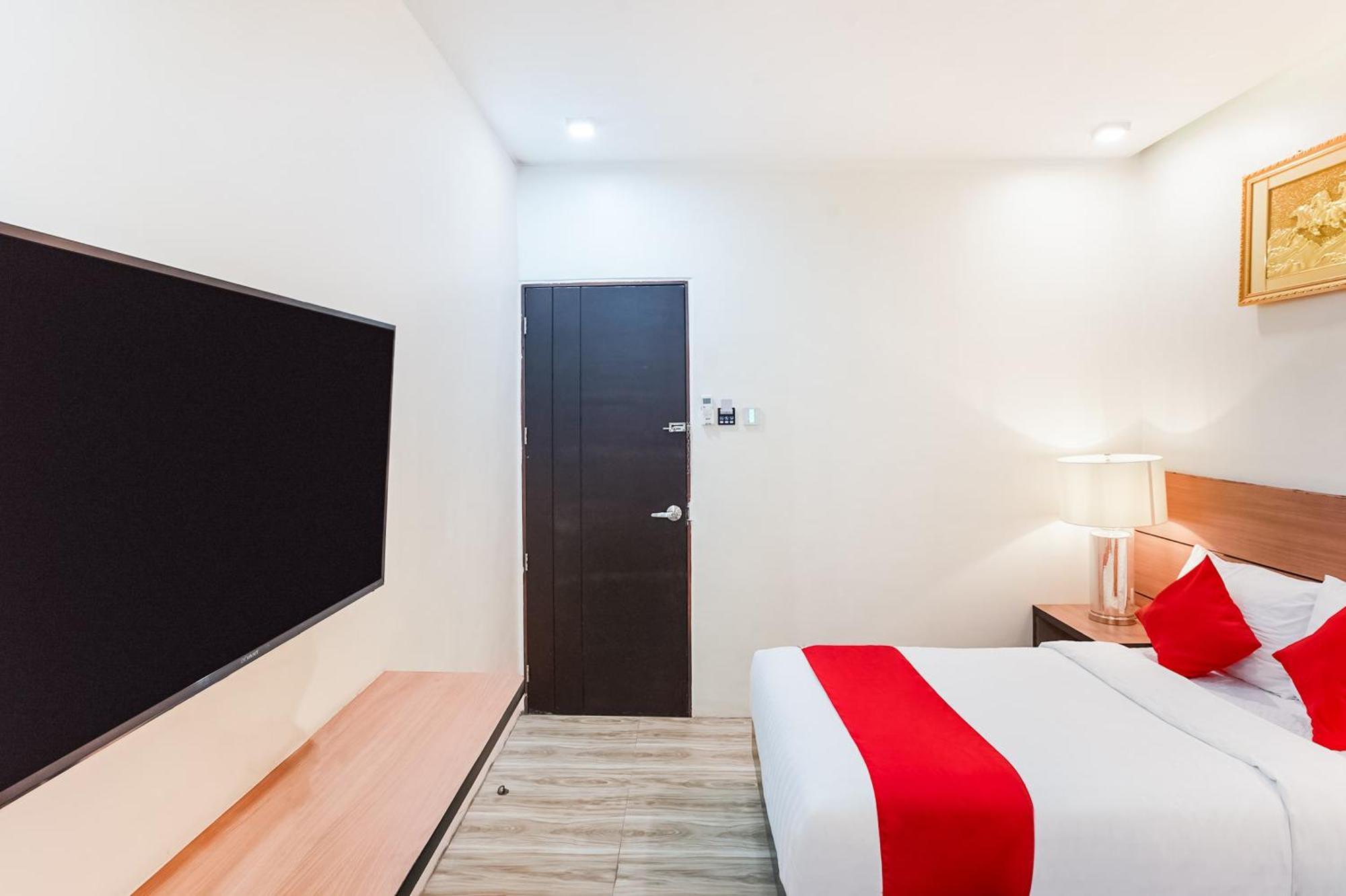 Oyo 489 Casa Mia Hotel Suites General Santos City Экстерьер фото