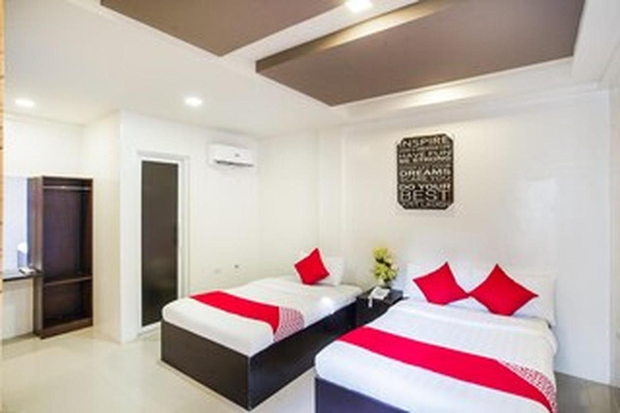 Oyo 489 Casa Mia Hotel Suites General Santos City Экстерьер фото
